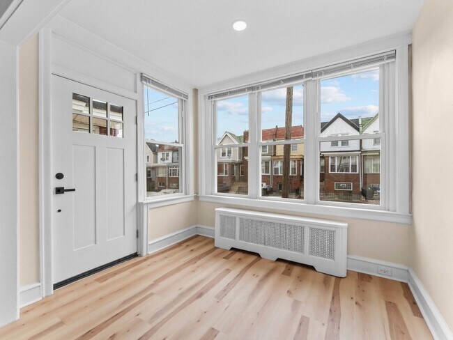 Foto del edificio - 1983 73rd Ave