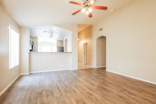 Building Photo - 2047 N 90th Ln