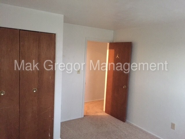 Building Photo - 710 Redway Cir