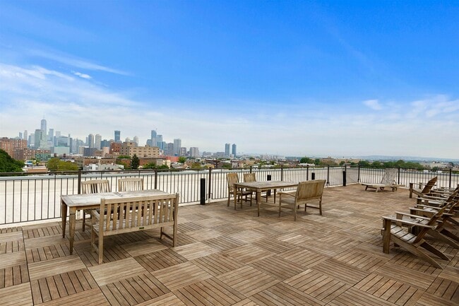 Foto del edificio - 136 Oakland Ave