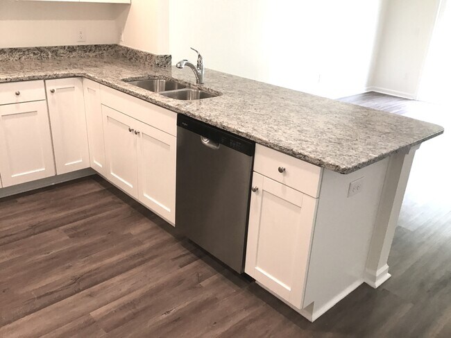 Foto del edificio - 999 Jt Westfield Dr