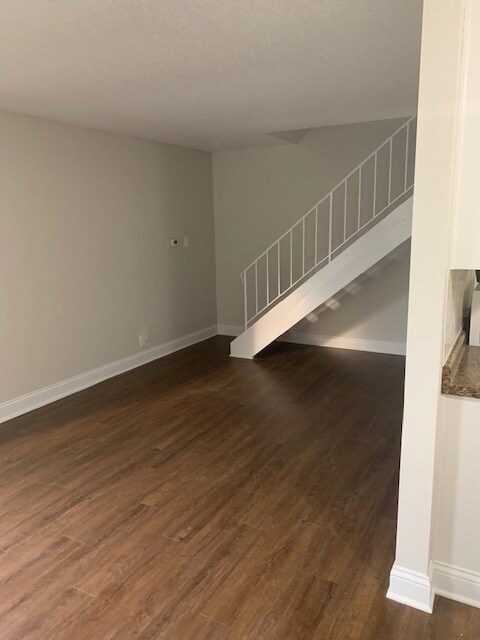 Building Photo - 3326 Lupine Dr