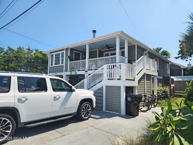 Photo - The Tides Apartment