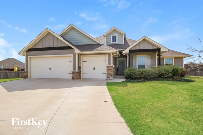 Building Photo - 3401 Ontario Cir