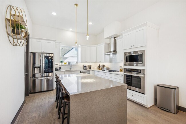 Foto del edificio - 1404 Goliad St