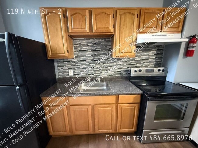 Photo - 119 N 4th St Apartment