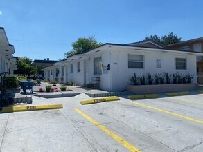 Building Photo - 16120 NE 19th Pl