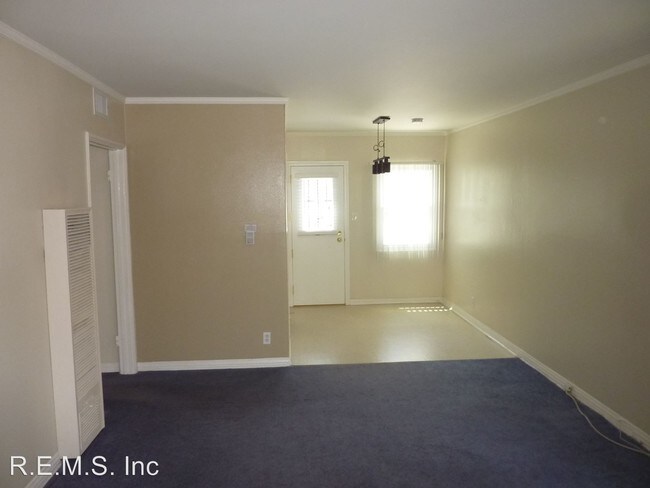 Building Photo - 8920 Ramsgate Ave