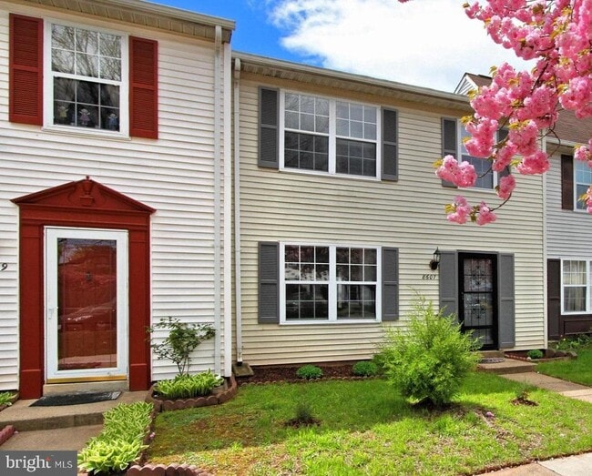 Building Photo - 8607 Woodhue Ct