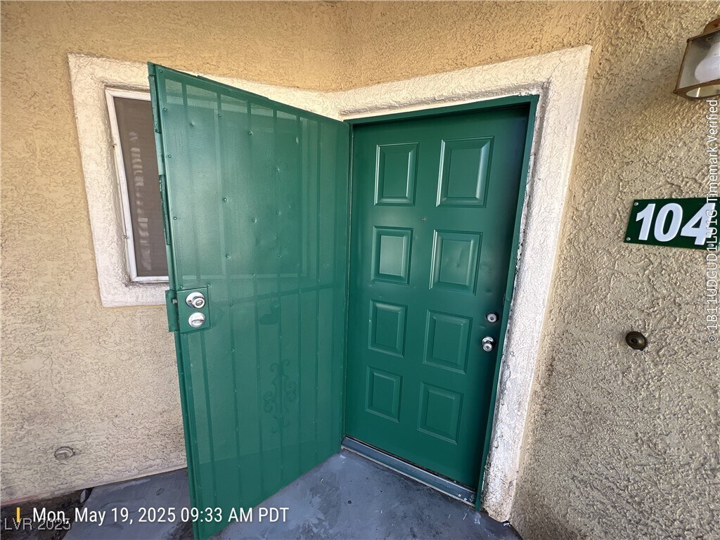Primary Photo - 1533 Linnbaker Ln