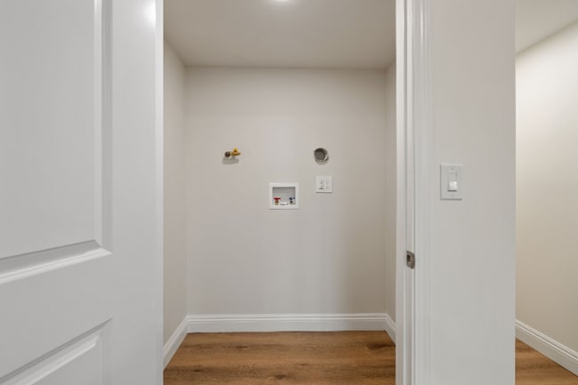 Foto del edificio - 43020 6th St E