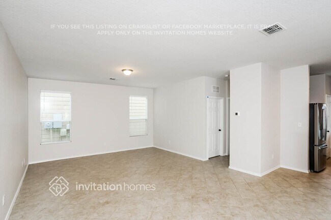 Building Photo - 467 Walnut Crest