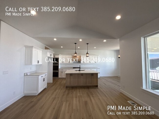 Foto del edificio - 1215 N 400 E