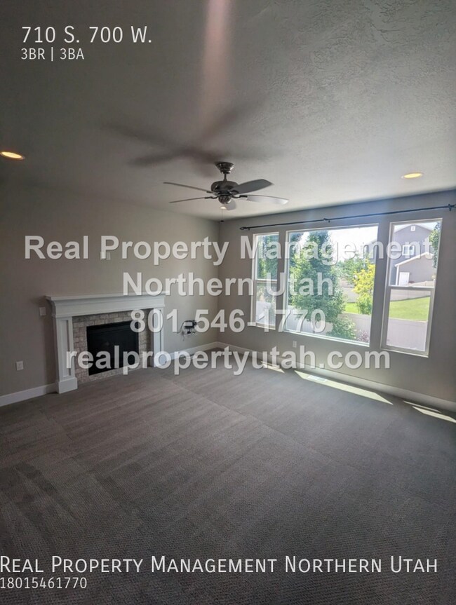 Building Photo - 710 700 W