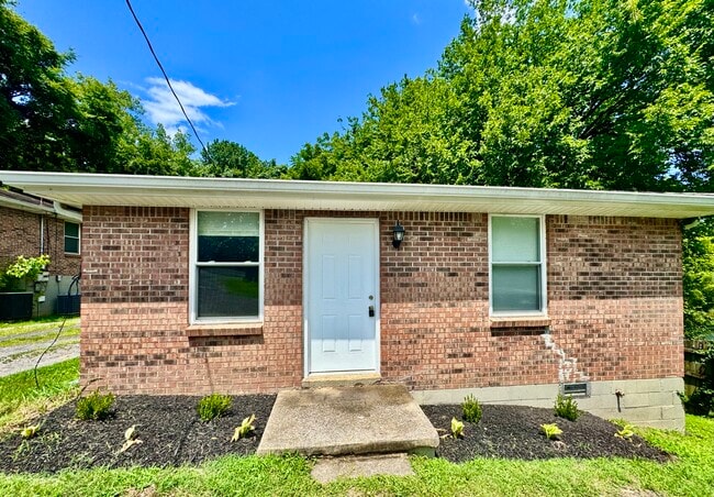 Building Photo - 4010 Hutson Ave