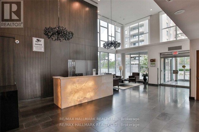 Building Photo - 1048 Broadview Ave