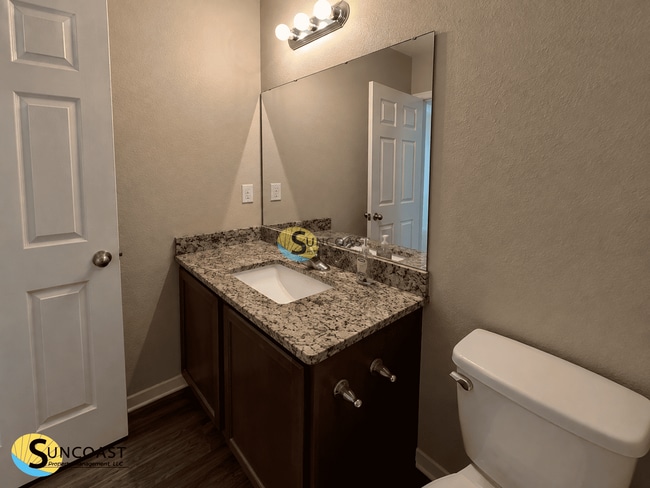 Foto del edificio - 8790 Kaye Ln