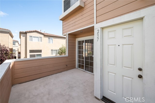 Building Photo - 2800 Plaza del Amo