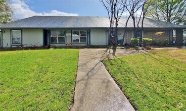 Building Photo - 13606 Flagstone Ln