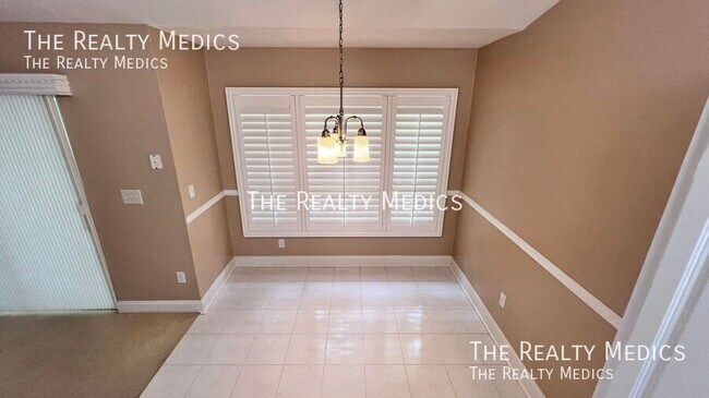 Building Photo - 3769 Grove View Ln