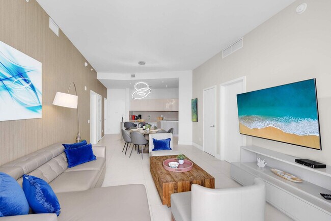 Building Photo - 4111 S Ocean Dr