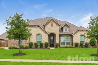 Building Photo - 805 Rustic Trl