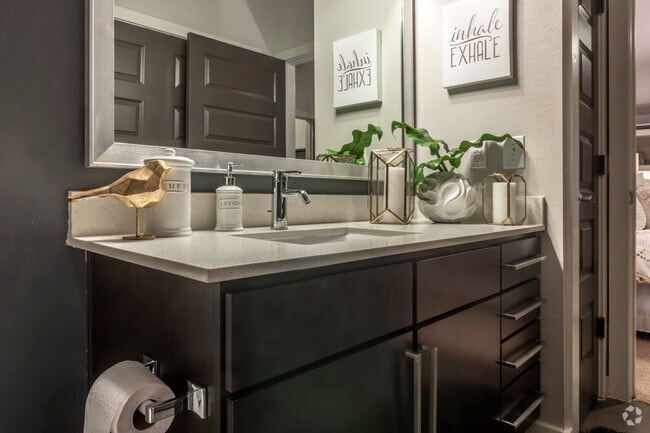 Bathroom - Elite 99 West