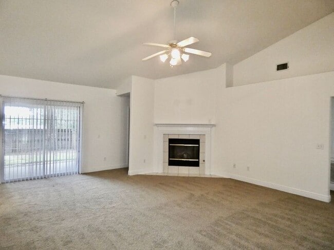 Building Photo - 7945 Amethyst Dr