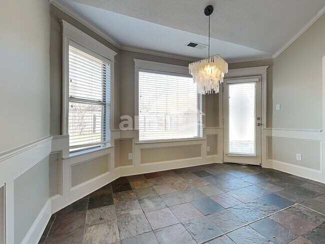 Foto del edificio - 1449 Albon Dr