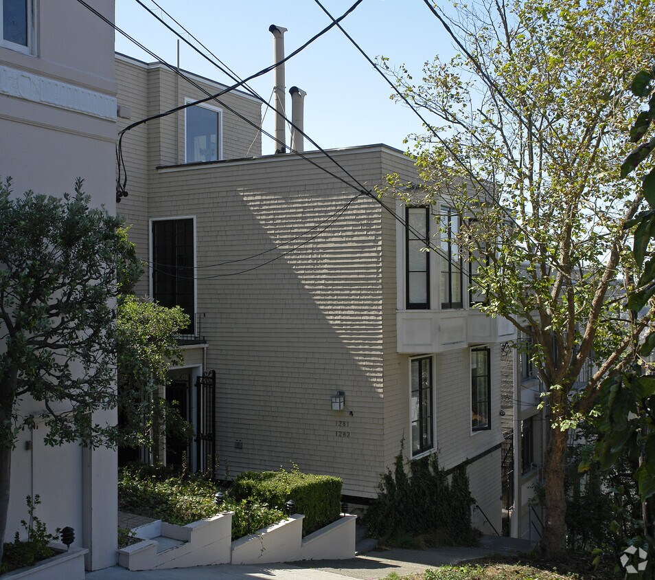 Building Photo - 1281-1283 Greenwich St