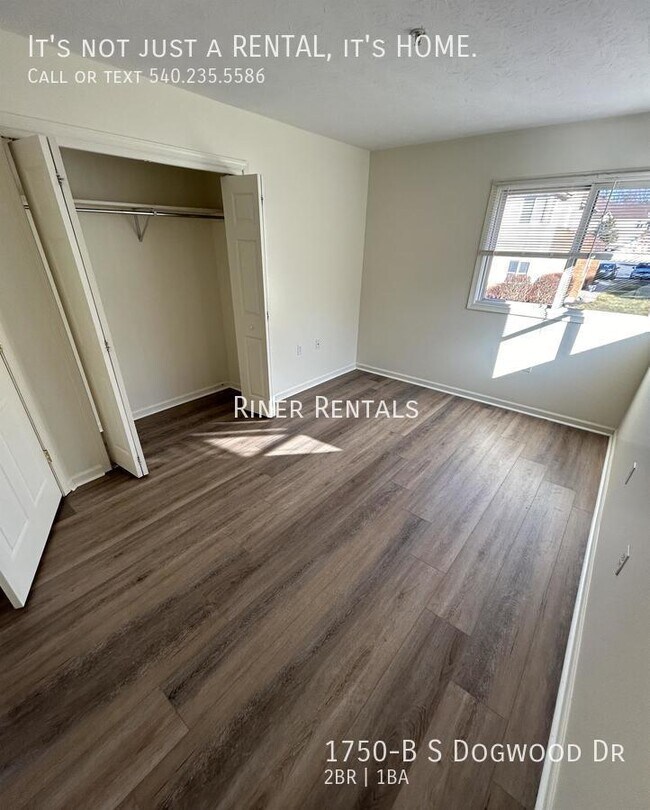 Foto del edificio - 1750-B S Dogwood Dr