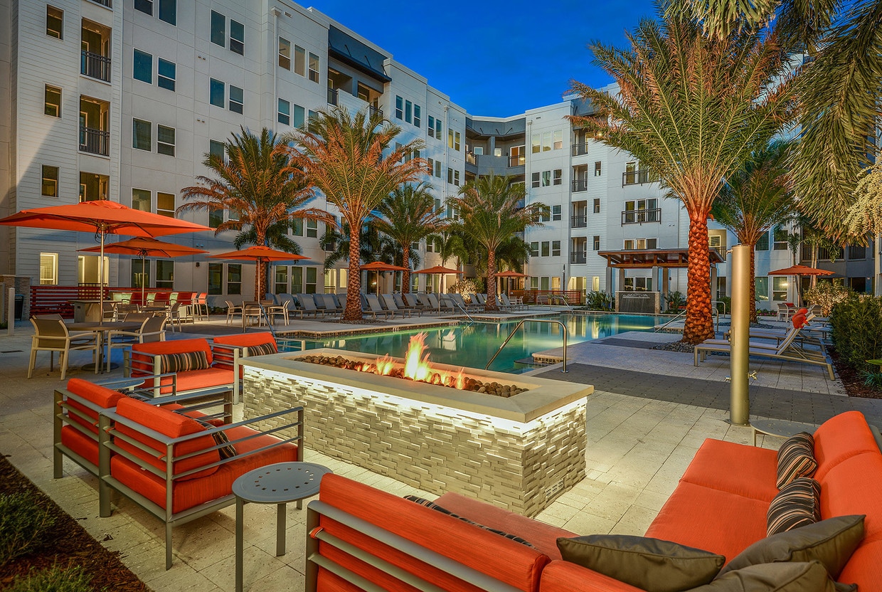 Aurora Apartments Tampa, FL