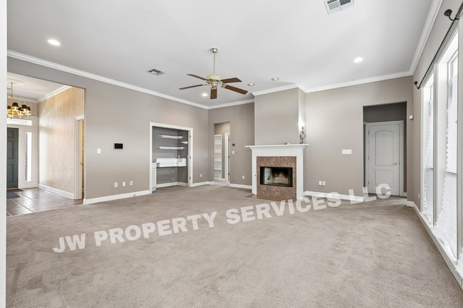 Building Photo - Spacious 4-Bedroom Home with Modern Comforts in Gretna