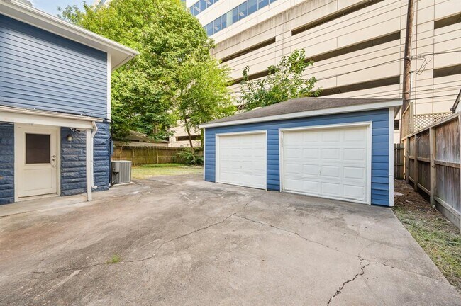 Foto del edificio - 2111 Sheridan St