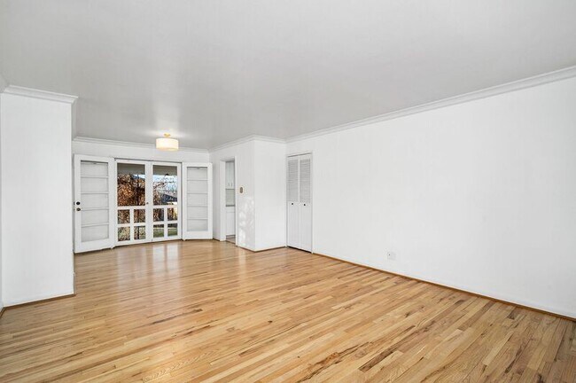 Foto del edificio - 2921 S Adams St