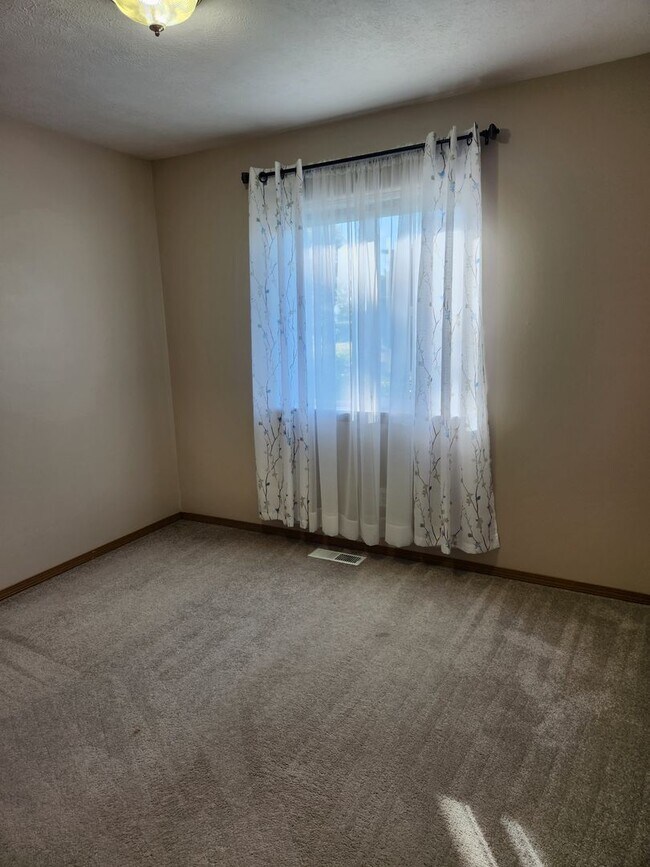 Foto del edificio - Charming 3 Bedroom 2 Bath House