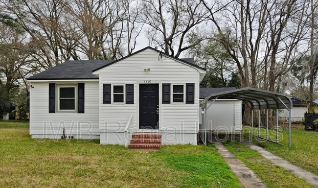Building Photo - 3519 Hibiscus St