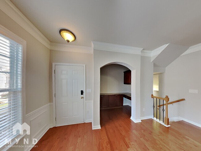 Building Photo - 10839 Yorkwood St