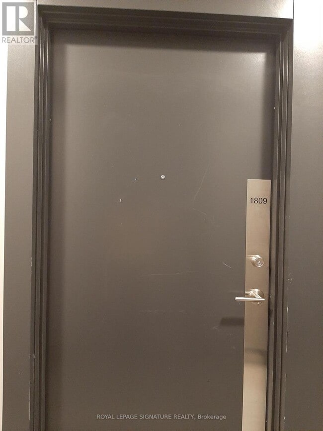 Building Photo - 7895 Jane St