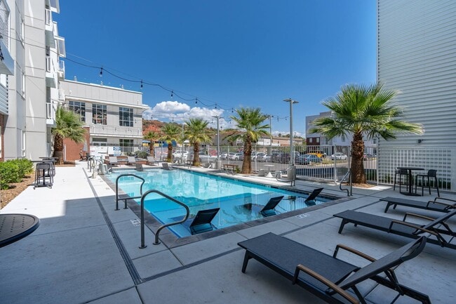 Foto del edificio - 605 Place Student Housing & Co-Living