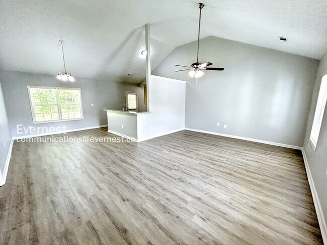 Foto del edificio - 242 Bridgeport Ln