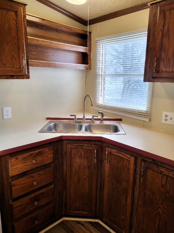 Foto del edificio - 2500 Mann Rd