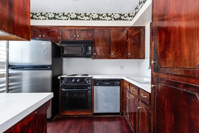 Foto del edificio - 1609 Mapleton Dr