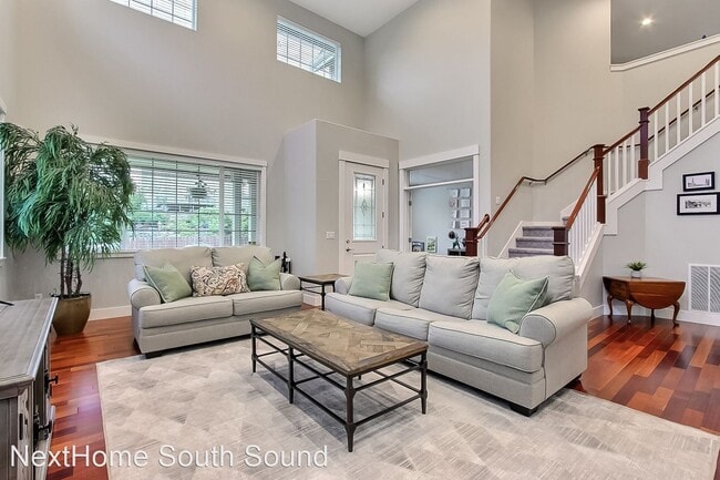 Building Photo - 5 br, 3.5 bath House - 1177 Bell Hill Place