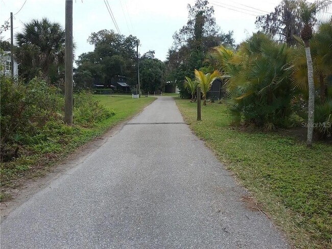 Foto del edificio - 6540 Lincoln Rd