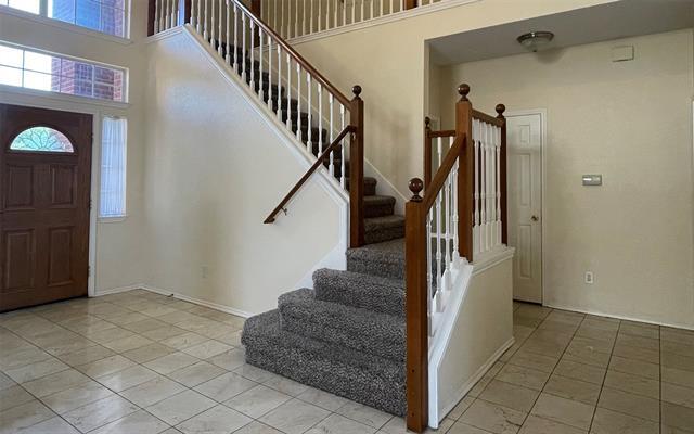 Building Photo - 1409 Burlington Dr