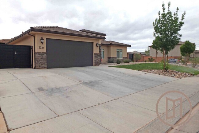 Building Photo - Beautiful home in Little Valley