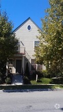 Building Photo - 716 Tyler Ave