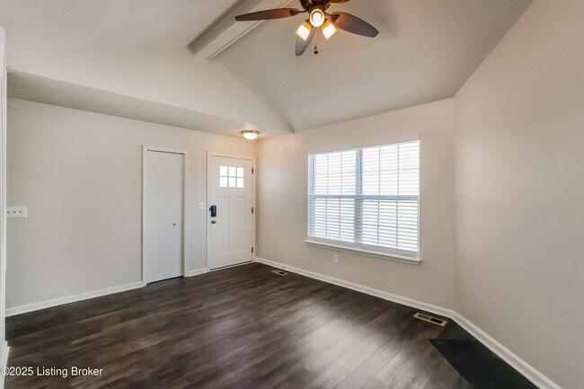 Foto del edificio - 4121 Mimosa View Dr