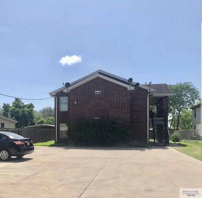 Building Photo - 1319 Nesmith St
